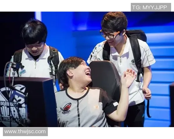 2004年火箭队与魔术队精彩对决录像回放重温经典瞬间与激烈赛场氛围